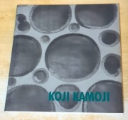 Koji Kamoji. Katalog z wystawy "Łódki z trzciny i inne prace. 1963-1997