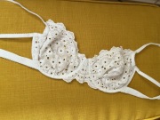  BIUSTONOSZ TEZENIS 4B, 85B