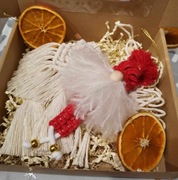 Ozdoby świąteczne na choinkę ze sznurka, w kolorze bieli i czerwieni