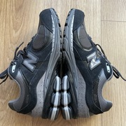 Buty New Balance 2002r roz 43 