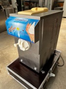 Maszyna do lodów włoskich automatyczna Frigomat Kikka. Automat do lodów