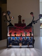 Półeczka na figurki Kinder Joy Stranger things