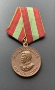 Medal Stalina Za dzielną pracę w Wojnie Ojczyźnianej ZSRR mosiężna kołotka