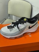 Nike Air Zoom Infinity Tour 