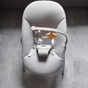 Bujaczek leżaczek szary dla niemowlaka Kinderkraft Calmee 