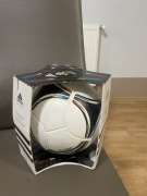 Tango 12 oficjalna piłka meczowa (omb) nowa