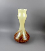 Kralik " Helios " wazon secesyjny szklo uranowe  21 cm