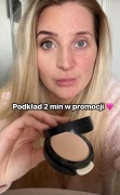Podkład prasowany z aplikatorem i lusterkiem Younique USA