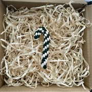 Laska świąteczna makrama zawieszka biało-zielona 9cm ozdoba na choinkę