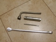 Fiata 126 p. Narzędzia-Klucze 