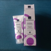 Avon Clearskin Blemish Clearing oczyszczający peeling z różową glinką 75 ml