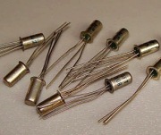 Tranzystor SFT308 RFT Germanowy