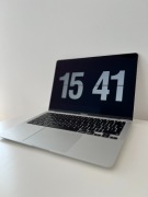 MacBook Air 13" i5/8GB/512GB SSD Silver 30 cykli ładowania