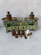 Stara waga plus 14 ciężarków