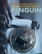 Pingwin czubaty uncja srebra 