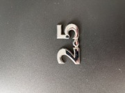 Emblemat 2.5 Jaguar X type oryginał