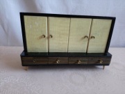 Stara drewniana miniaturka szafy odzieżowej z szufladami - Dollhouse