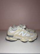 New Balance 9060 sneakersy zamszowe unisex r. 42 oryginalne