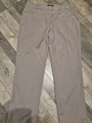 Szare spodnie marki Simple