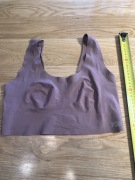 Biustonosz cielisty lila M