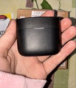 Czarne słuchawki douszne philips