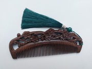 Grzebień rzeźbiony ozdobny z drzewa sandałowego