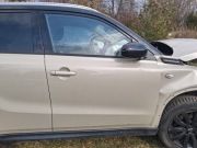 Suzuki Vitara 2018r. drzwi prawe przód kompletne A9N ładne