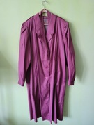 Płaszcz różowy z paskiem