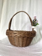 Koszyk z sztucznego rattanu