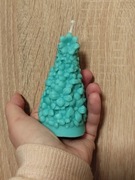 Ręcznie robiona świeca sojowa w kształcie choinki 