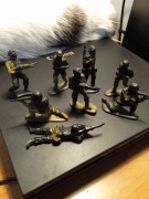 Żołnierzyki - 8 szt.