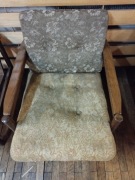 Stary fotel PRL