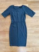 Klasyczna sukienka do biura ciemnoszara Reserved S/38 rękaw 3/4