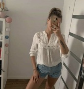 Piękna bluzka Orsay rozmiar 34 XS 100% wiskoza gipiurowa biała z gipiurą