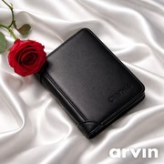 Nowy portfel ze skóry ekologicznej 