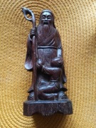 HIŃSKI MĘDRZEC ..LAO TZU Z DZIECKIEM STARA RZEZBA SYGNOWANA !!