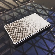 Wizytownik (card holder) z naturalną skórą łososia