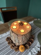 Ręcznie robiony drewniany świecznik na tealighty 