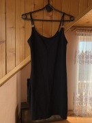 Czarna sukienka Sinsay 
