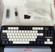 Klawiatura bezprzewodowa gamingowa Redragon Wildslash LCD Pro RGB