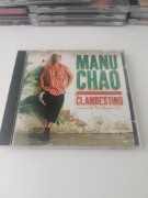 Manu Chaos Clandestino esperando La Ultima Ola..