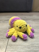 Szydełkowy pająk żółto -fioletowy | pluszowy pająk 