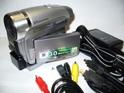 SONY DCR-HC 96E - przetwornik analogowo / cyfrowy AV->DV, stan BDB