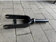 Widełki widelec motus scooty 10 2022
