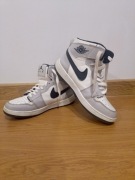 Buty Jordan 1 MID rozmiar 39