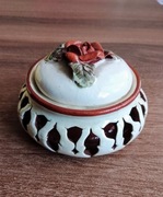 Szkatułka stara ażurowa 