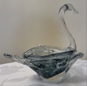 Cudny szklany kosz - duży łabędź - lata 50