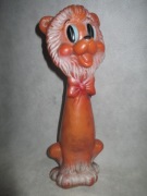 VINTAGE KULTOWA MASKOTKA - GUMOWA - LEW Z DŁUGA  SZYJĄ  ANGLIA