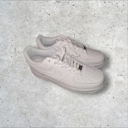 Nike Air Force 1 – Rozmiar 43 – Nowe, Oryginalne, W Pudełku