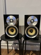 Bowers & Wilkins B&w CM1 piano black kolumny podstawkowe